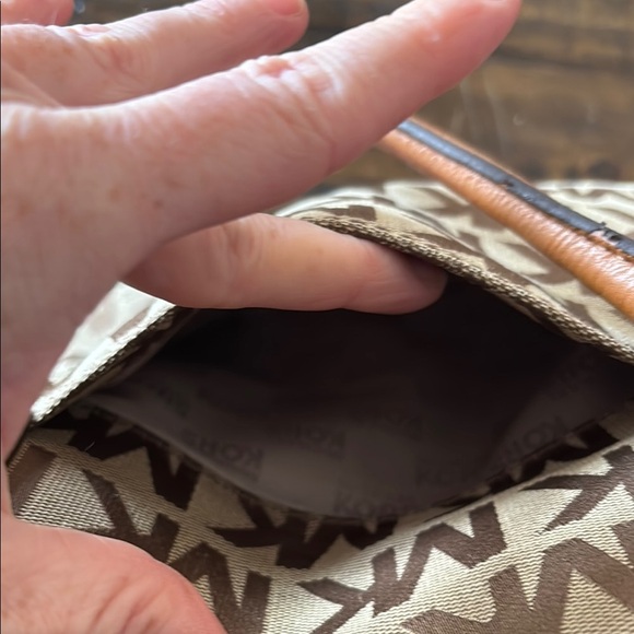 Michael Kors Tan and Brown Monogram Shoulder Bag - Picture 9 of 10